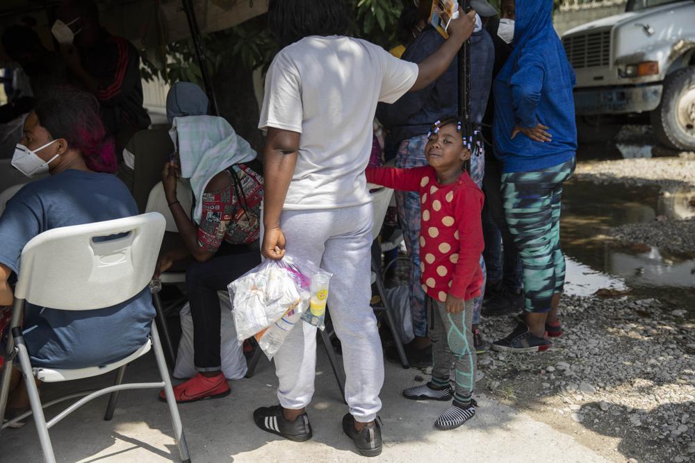 US launches mass expulsion of Haitian migrants from Texas