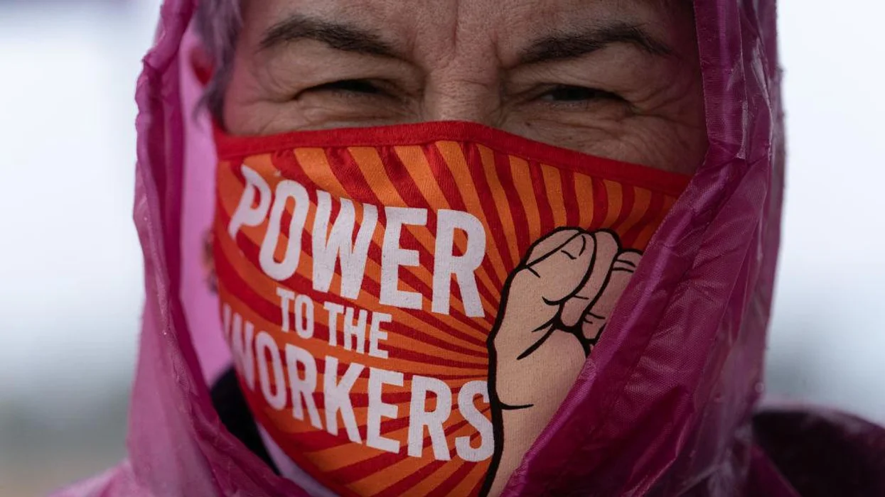 Some union workers at an Amazon warehouse in Bessemer, Alabama lost their union vote by more than a 2:1 ratio earlier this year. | Photo: Elijah Nouvelage/Bloomberg via Getty Images