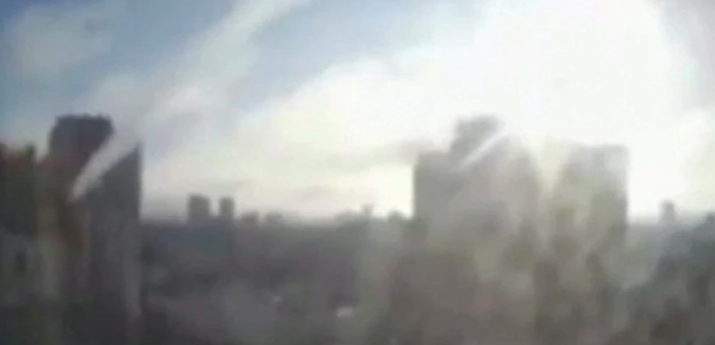Photo: CCTV footage shows the moment a rocket hits an apartment building in Kyiv.