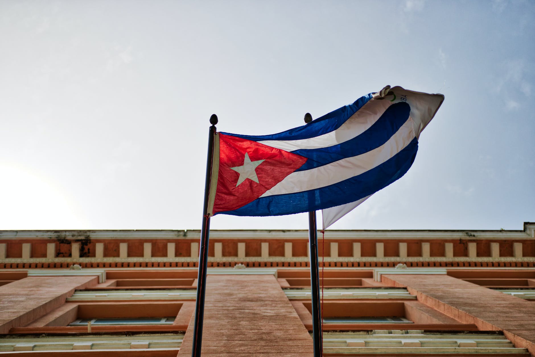 Op-Ed: JFK’s economic embargo is still making Cubans go hungry