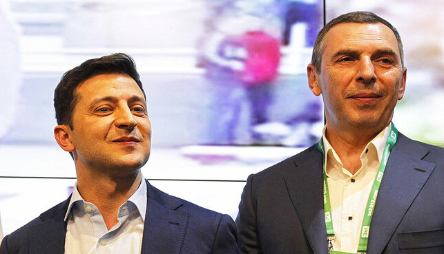 Credit: ZUMA Press, Inc. / Alamy Stock Photo Serhiy Shefir (right) and Volodymyr Zelensky (left) at Zelensky’s presidential campaign headquarters in 2019.
